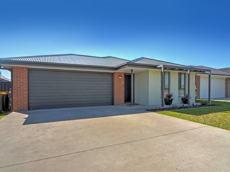 24 SEAGRASS AVE, Vincentia NSW 2540