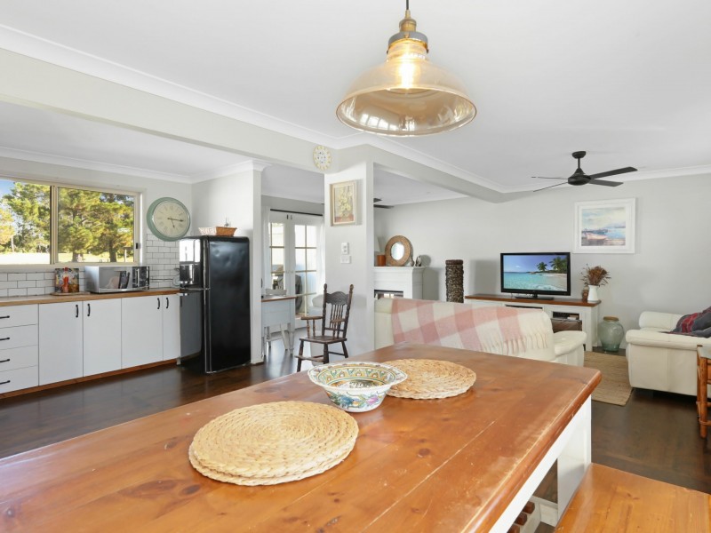 15 Waratah Crescent, Sanctuary Point NSW 2540