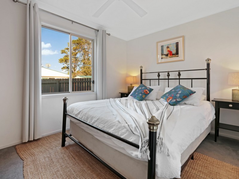 15 Waratah Crescent, Sanctuary Point NSW 2540