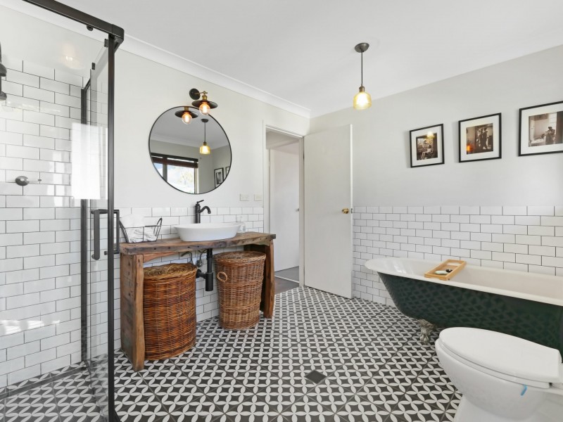 15 Waratah Crescent, Sanctuary Point NSW 2540