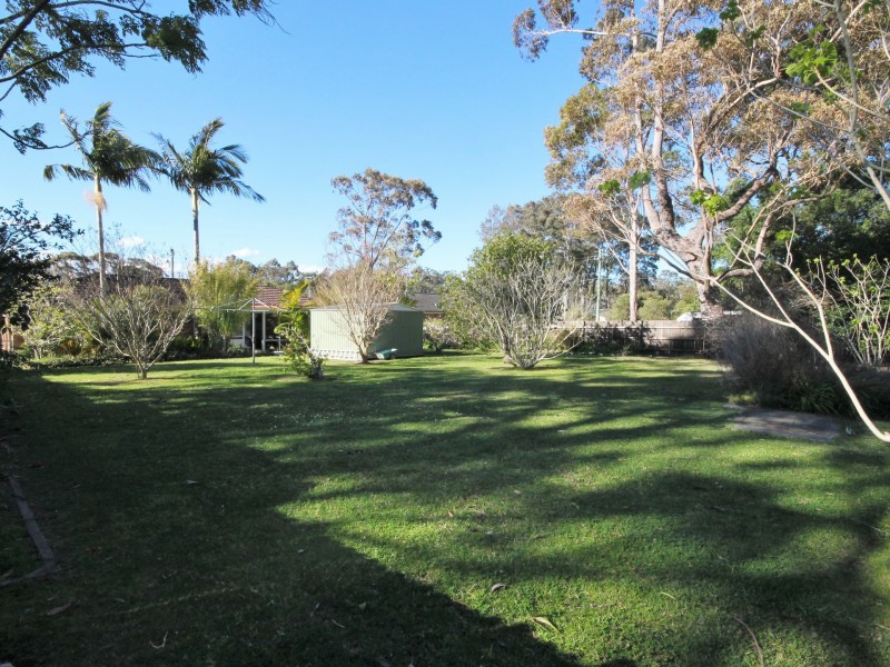 24 First Avenue, Erowal Bay NSW 2540