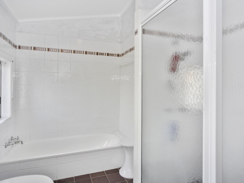 64 & 64A Birriley Street, Bomaderry NSW 2541