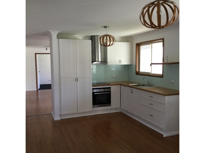 24 MCGOWEN ST, Old Erowal Bay NSW 2540