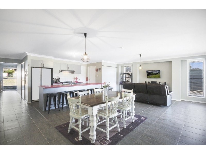34 Sanctuary Point Road, Sanctuary Point NSW 2540