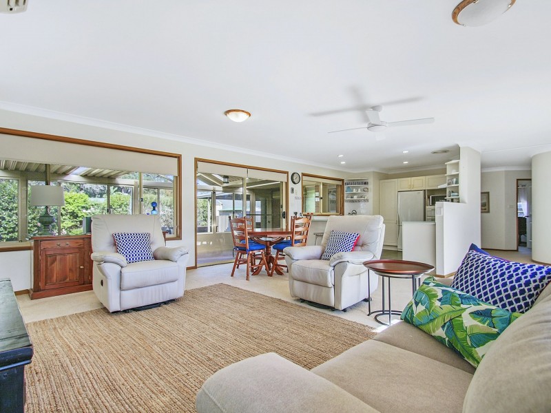 22 Claylands Drive, St Georges Basin NSW 2540