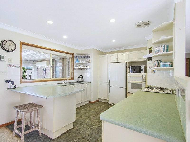 22 Claylands Drive, St Georges Basin NSW 2540