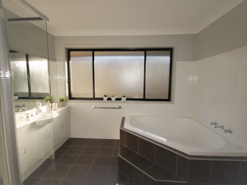 53 Vost Drive, Sanctuary Point NSW 2540