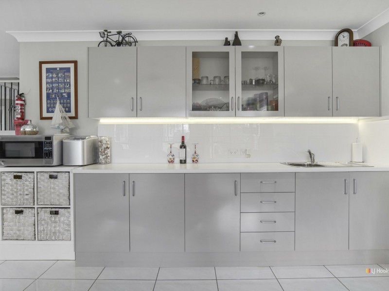 242 Walmer Avenue, Sanctuary Point NSW 2540