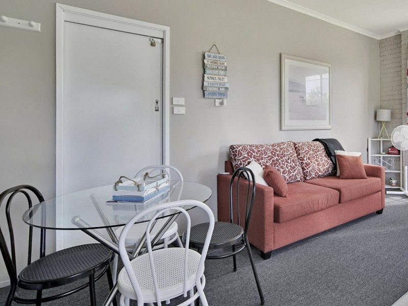 242 Walmer Avenue, Sanctuary Point NSW 2540