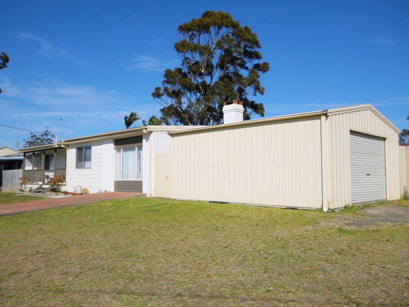 8 Gibson Crescent, Sanctuary Point NSW 2540
