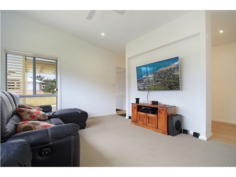 15 Paino Crescent, Sanctuary Point NSW 2540