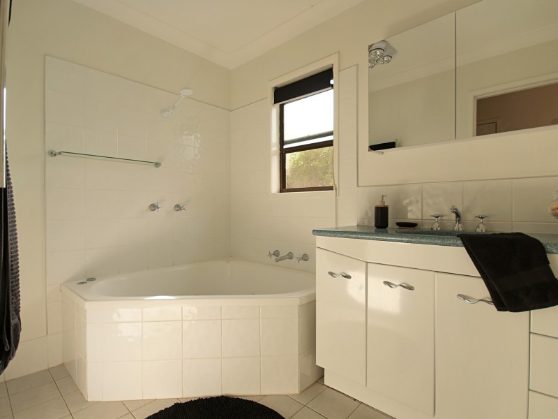 117 Clarendon Crescent, St Georges Basin NSW 2540
