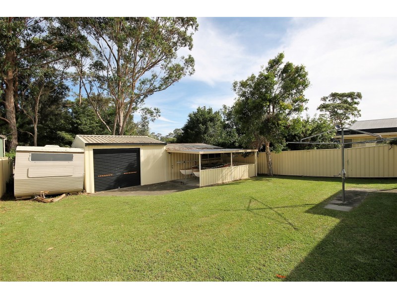 3 Graham Avenue, St Georges Basin NSW 2540