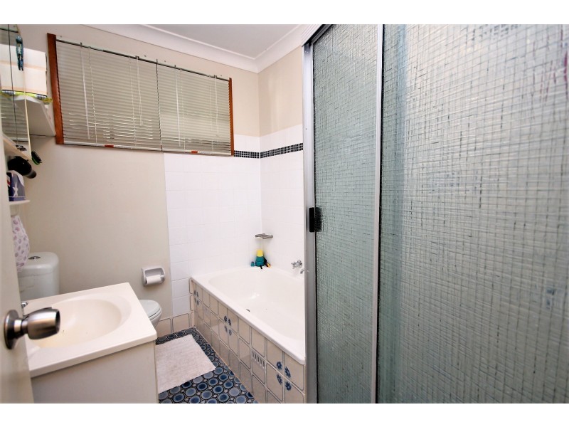 3 Graham Avenue, St Georges Basin NSW 2540