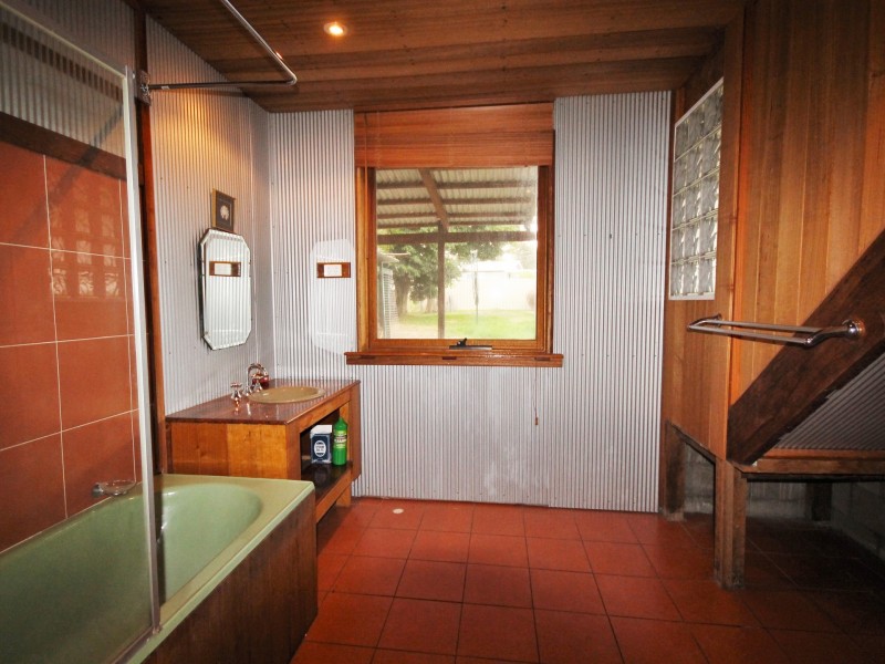 33 Karne Street, Sanctuary Point NSW 2540