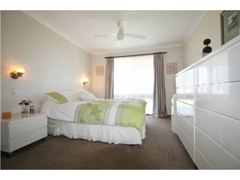 1 Truscott Avenue, Sanctuary Point NSW 2540