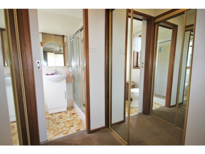 1 Truscott Avenue, Sanctuary Point NSW 2540