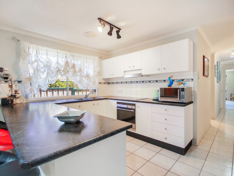 6 Claylands Drive, St Georges Basin NSW 2540