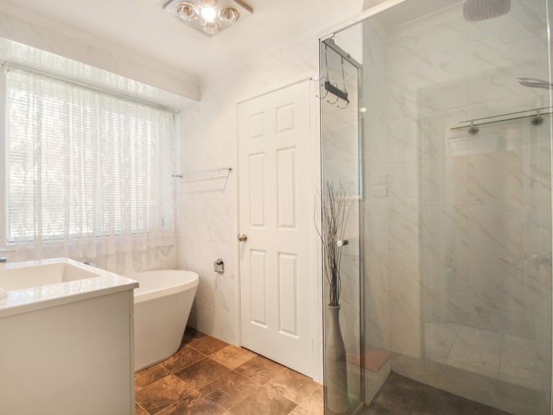 6 Claylands Drive, St Georges Basin NSW 2540