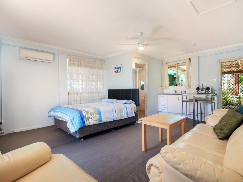 6 Claylands Drive, St Georges Basin NSW 2540