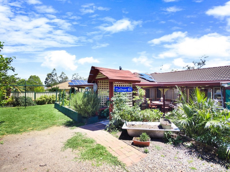 6 Claylands Drive, St Georges Basin NSW 2540