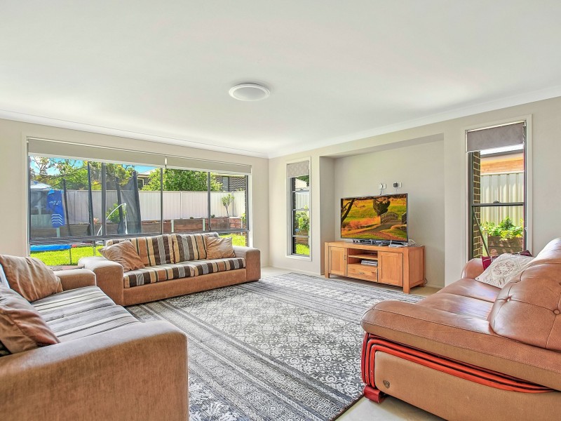 31 Hewitt Avenue, St Georges Basin NSW 2540