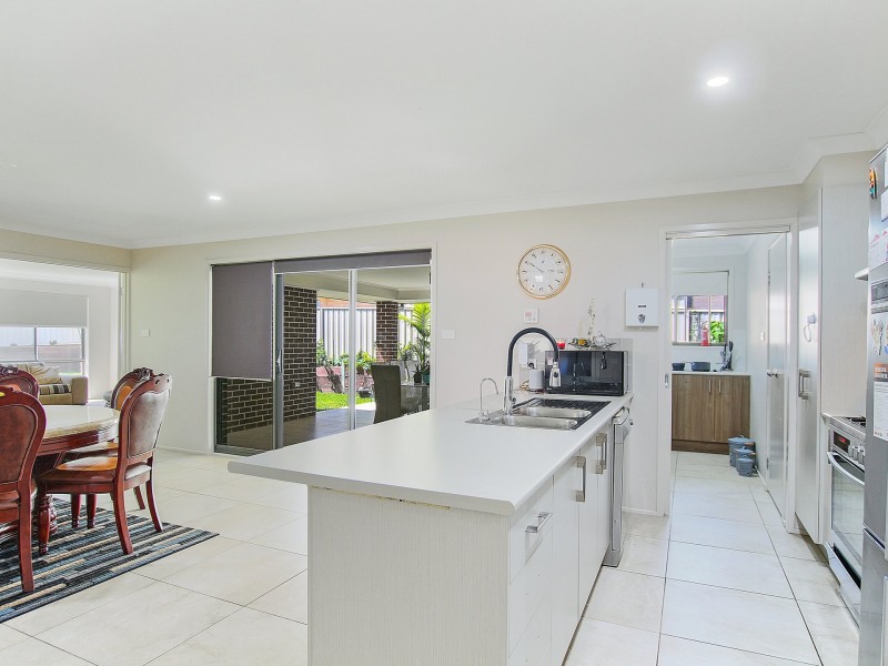 31 Hewitt Avenue, St Georges Basin NSW 2540
