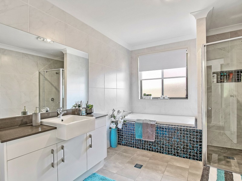 31 Hewitt Avenue, St Georges Basin NSW 2540