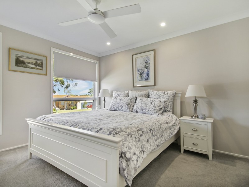 8 Durnford Place, St Georges Basin NSW 2540