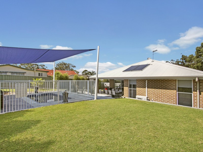 8 Durnford Place, St Georges Basin NSW 2540