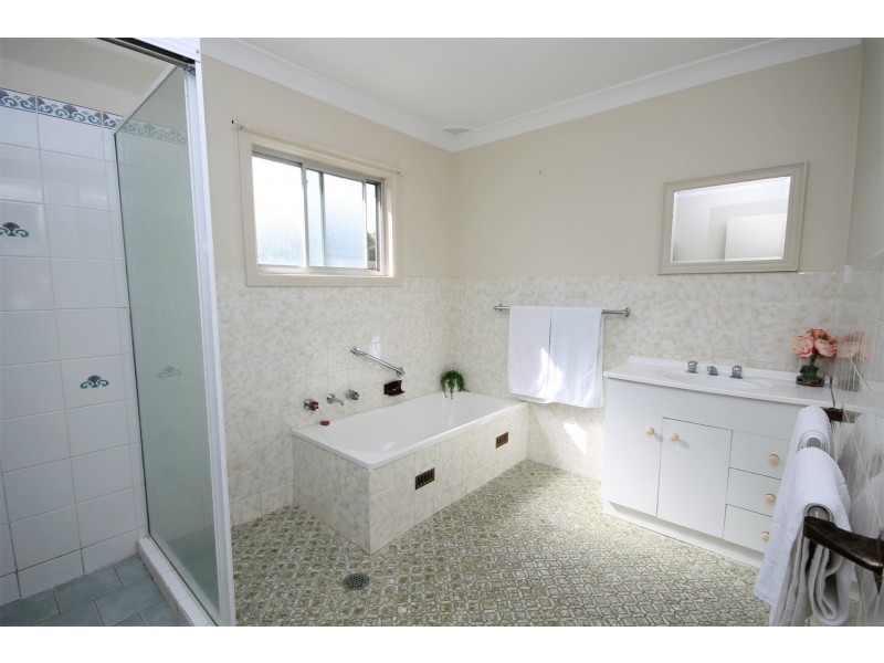 60 St Georges Road, St Georges Basin NSW 2540