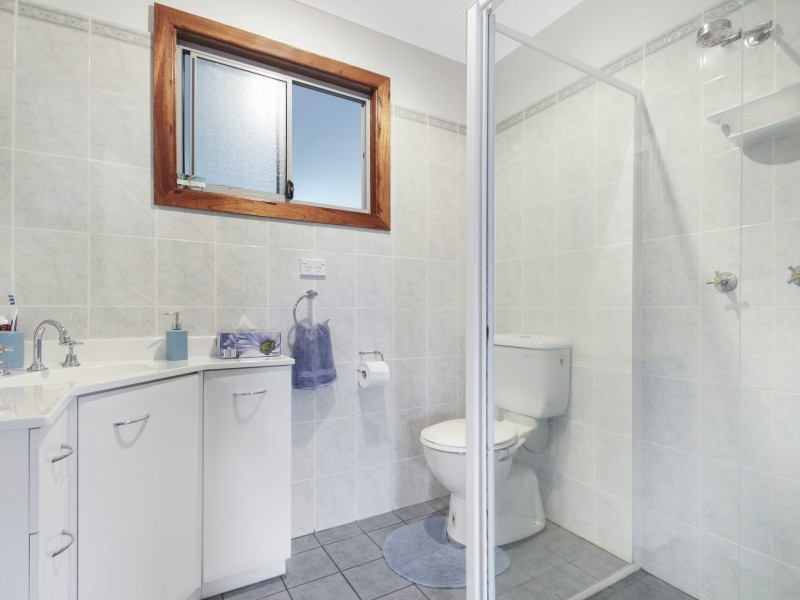 10 Kingsford Smith Crescent, Sanctuary Point NSW 2540