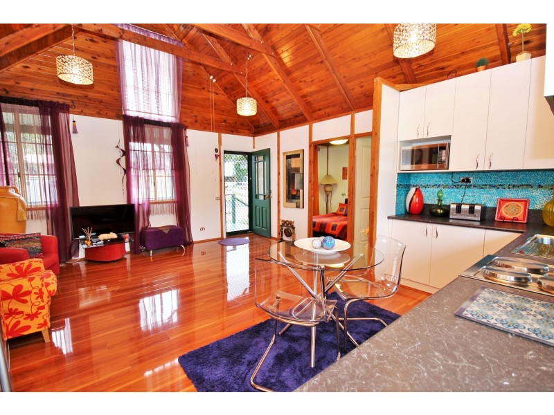 8 Boronia Avenue, Sanctuary Point NSW 2540