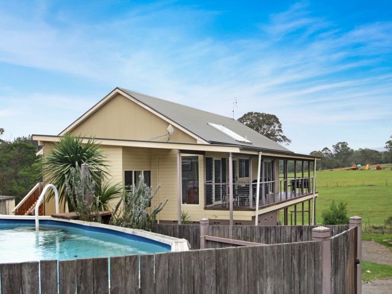 49 Hayward Road, Wandandian NSW 2540