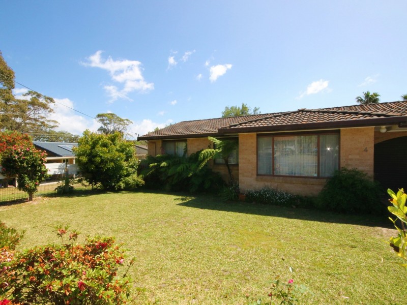 4 Macleans Point Road, Sanctuary Point NSW 2540