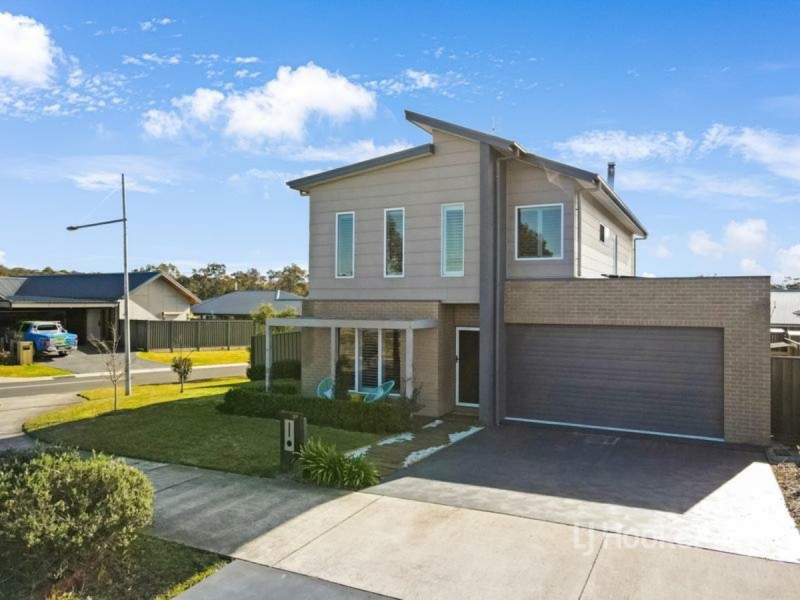 27 Seagrass Avenue, Vincentia NSW 2540