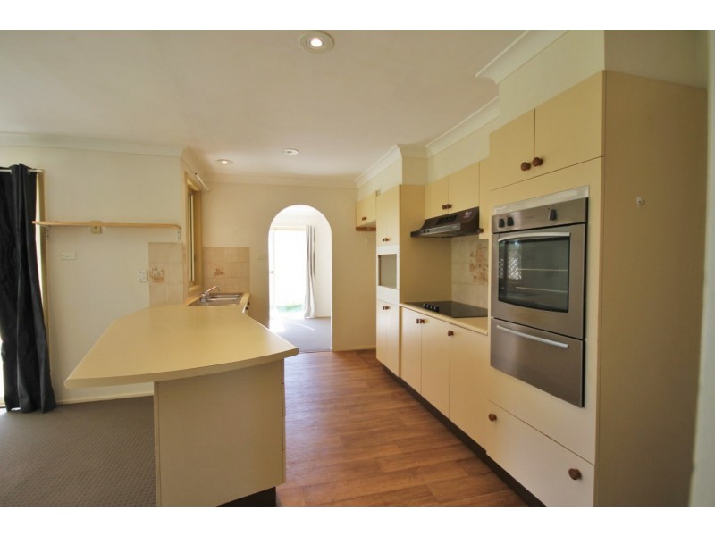 75 Paradise Beach Rd, Sanctuary Point NSW 2540