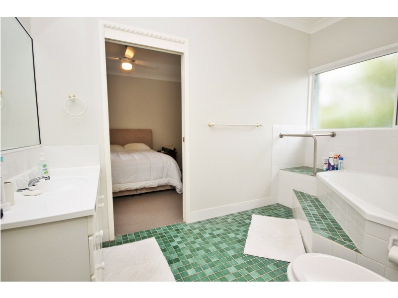 34 Vickery Avenue, Sanctuary Point NSW 2540