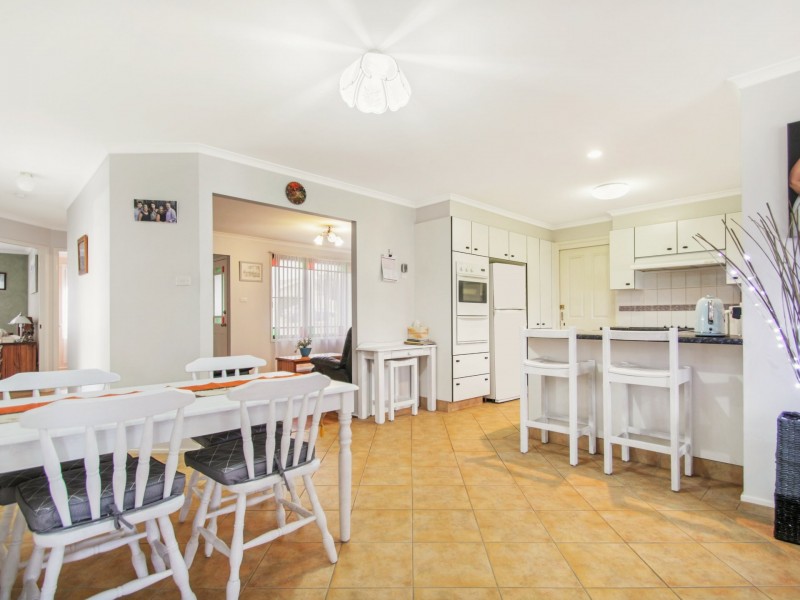 2 Moroney Avenue, St Georges Basin NSW 2540