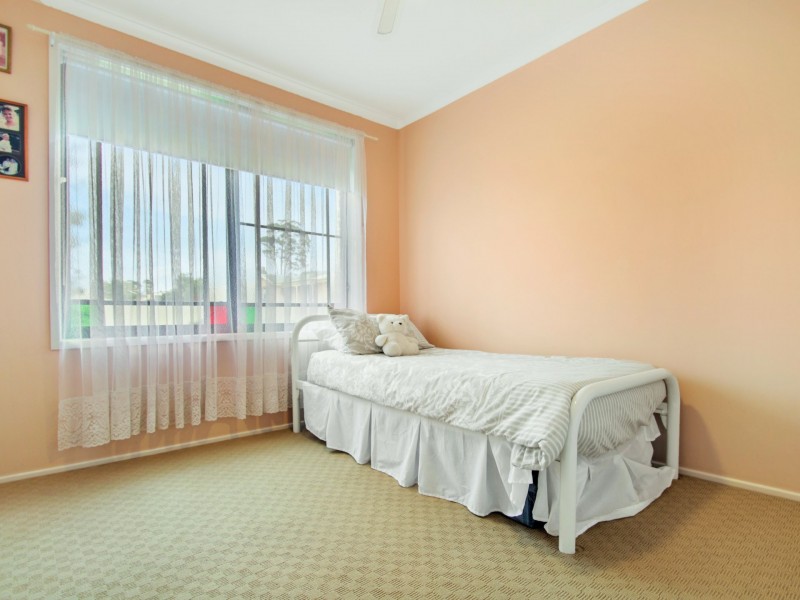 2 Moroney Avenue, St Georges Basin NSW 2540
