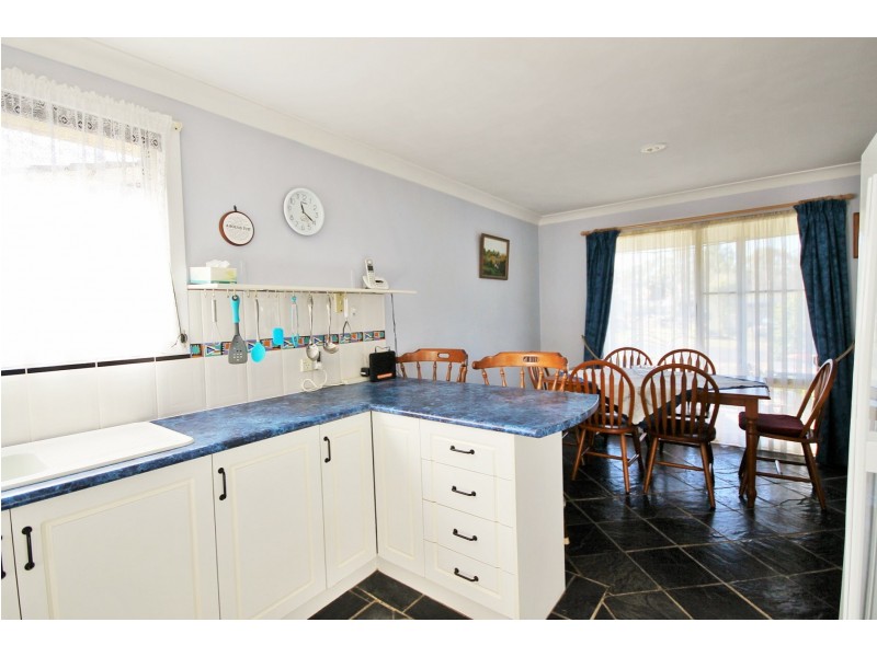 39 Edmund Street, Sanctuary Point NSW 2540