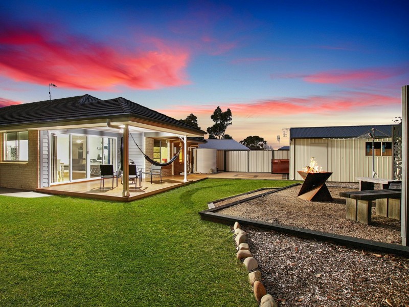 10 Carver Court, St Georges Basin NSW 2540
