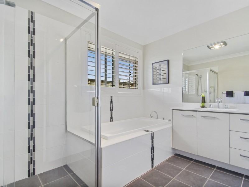 10 Carver Court, St Georges Basin NSW 2540