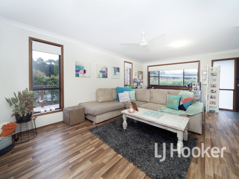 8 Deane Street, St Georges Basin NSW 2540