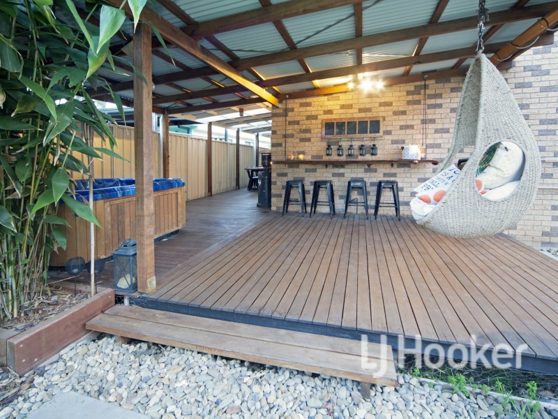 8 Deane Street, St Georges Basin NSW 2540