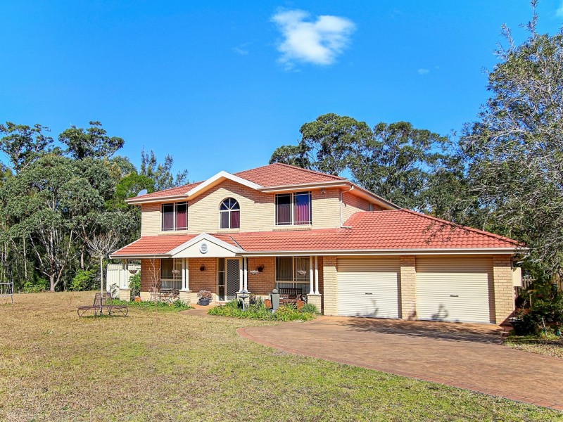 6 Nulla Place, St Georges Basin NSW 2540