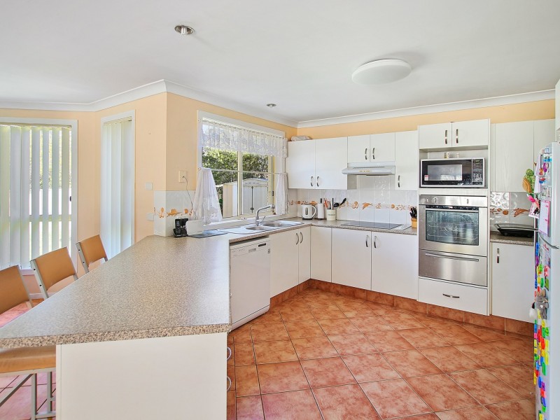 6 Nulla Place, St Georges Basin NSW 2540