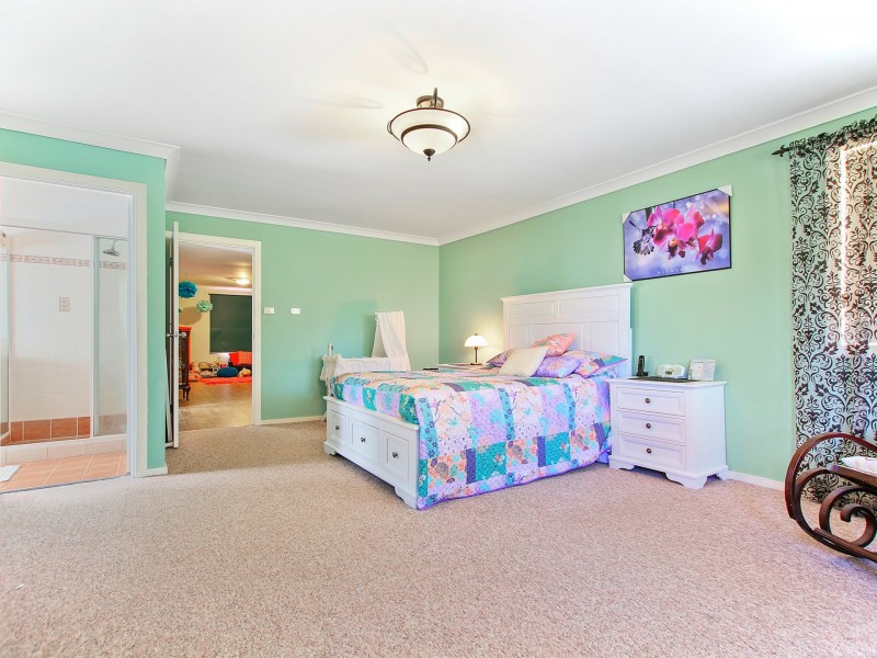 6 Nulla Place, St Georges Basin NSW 2540