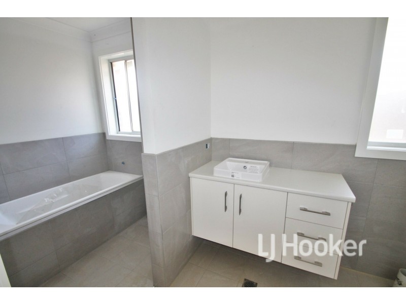 86A Links Avenue, Sanctuary Point NSW 2540
