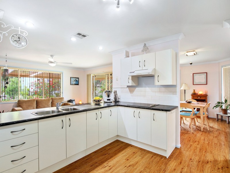6 Capeland Avenue, Sanctuary Point NSW 2540